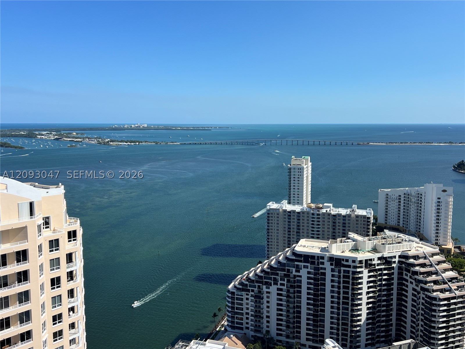 848 Brickell Key Dr #4505, Miami FL 33131