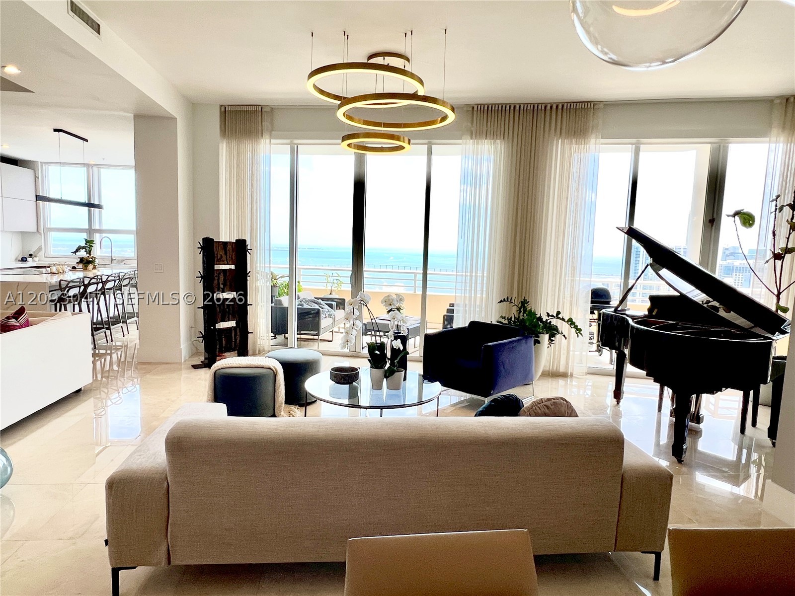 848 Brickell Key Dr #4505, Miami FL 33131