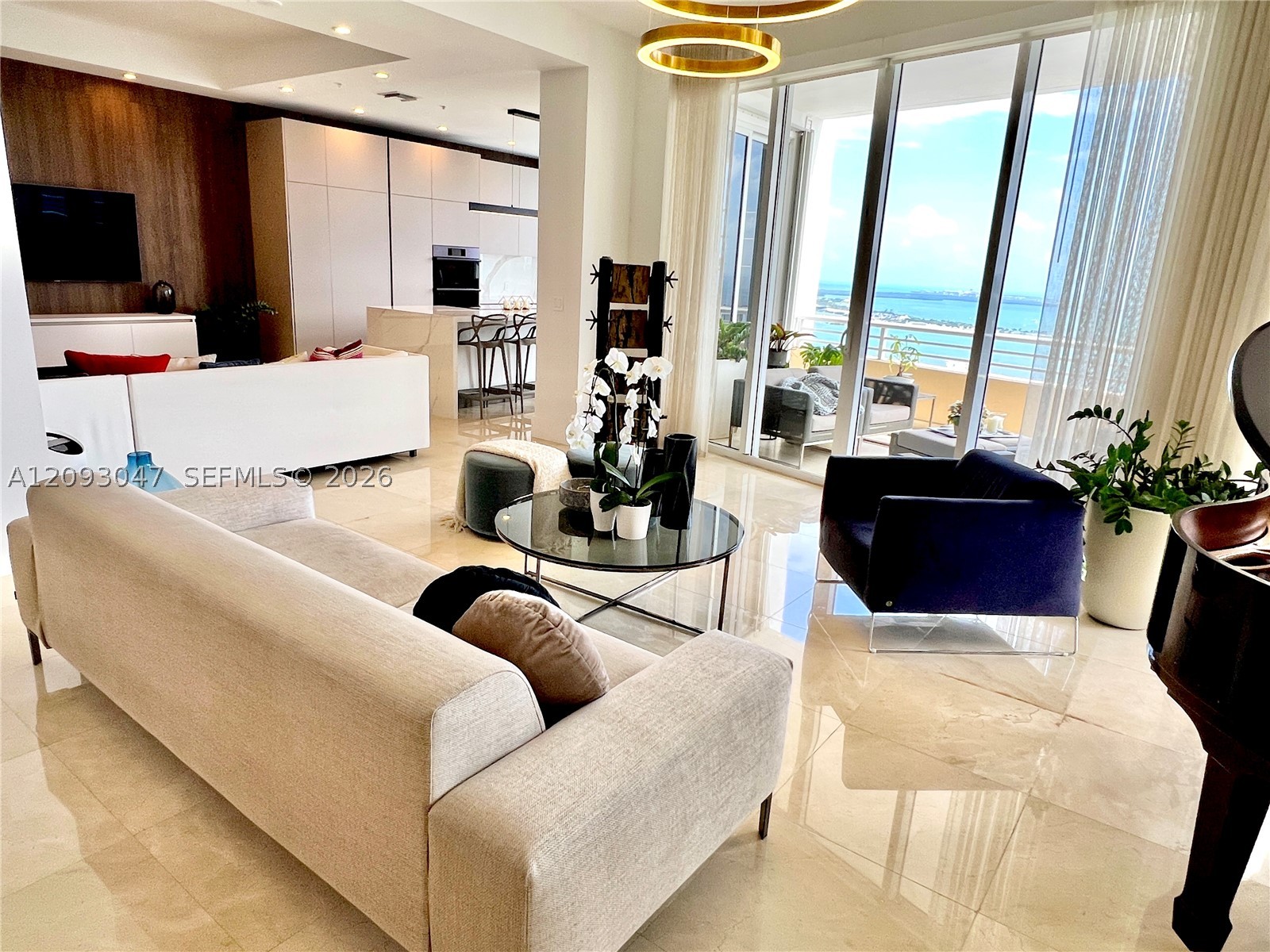 848 Brickell Key Dr #4505, Miami FL 33131