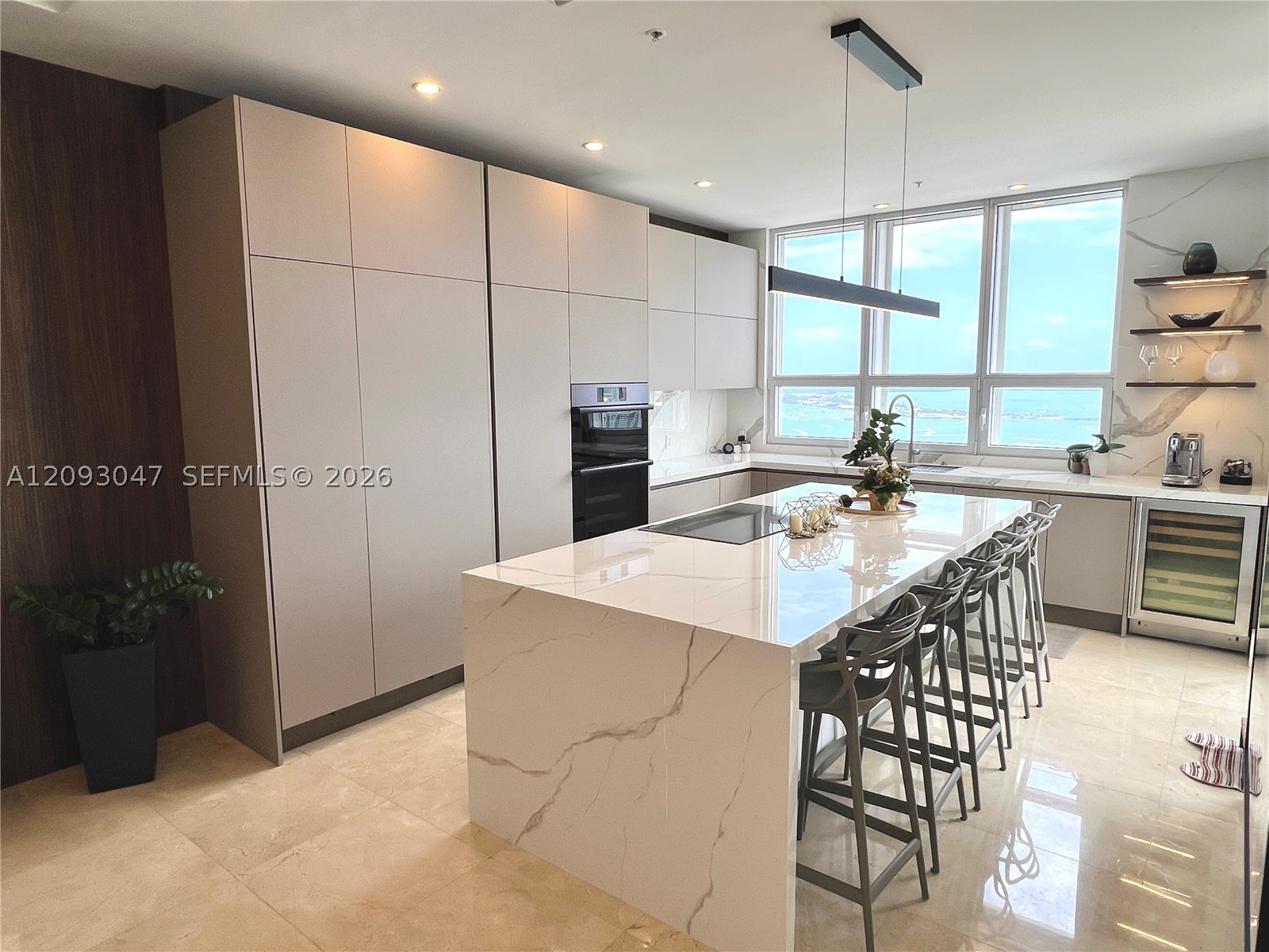 848 Brickell Key Dr #4505, Miami FL 33131