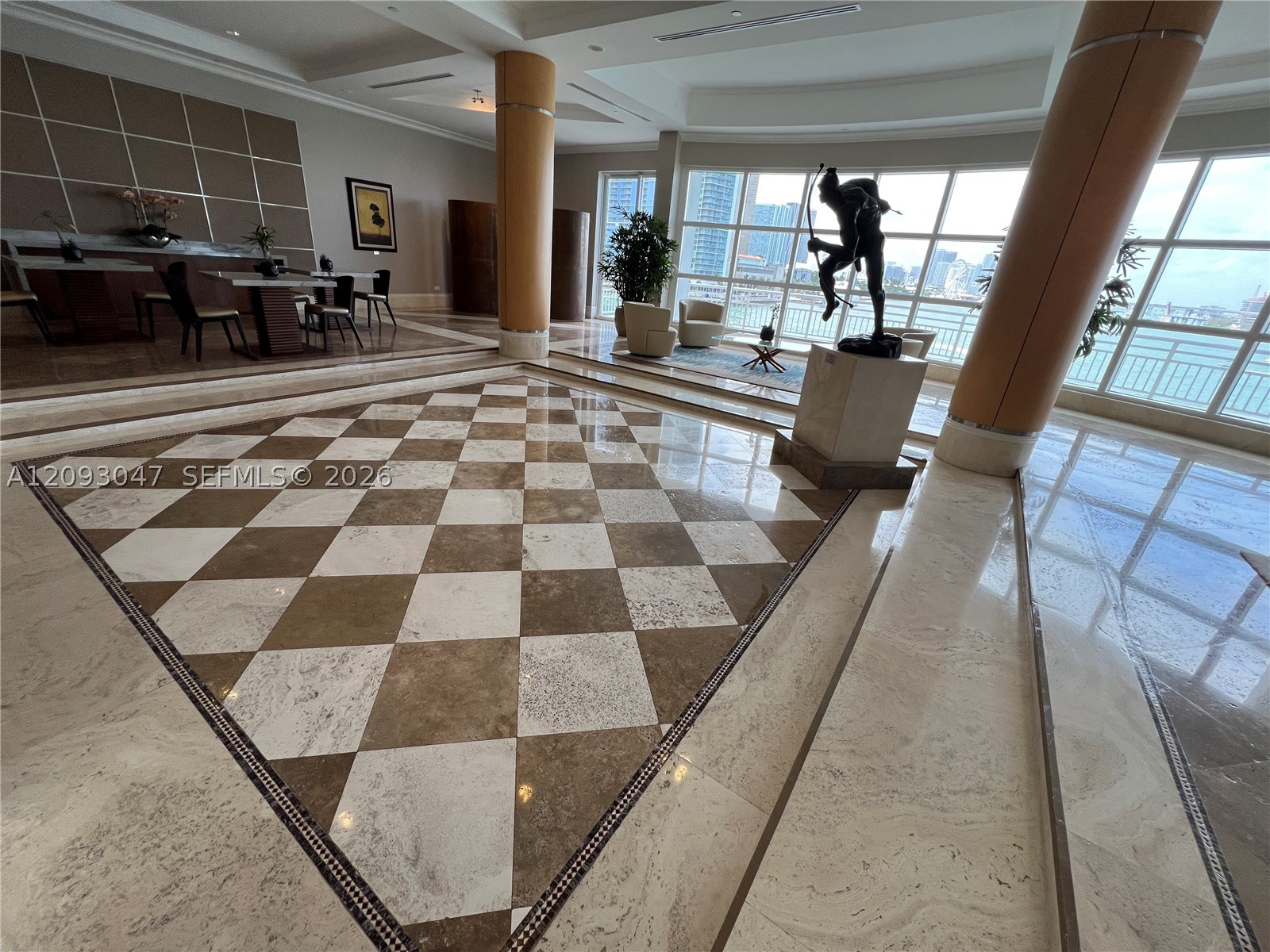848 Brickell Key Dr #4505, Miami FL 33131