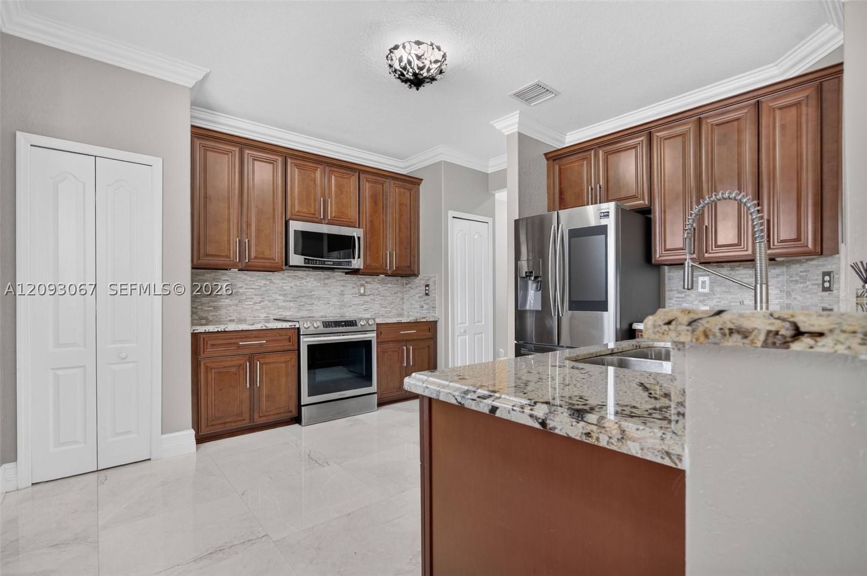 21043 SW 92nd Pl, Cutler Bay FL 33189