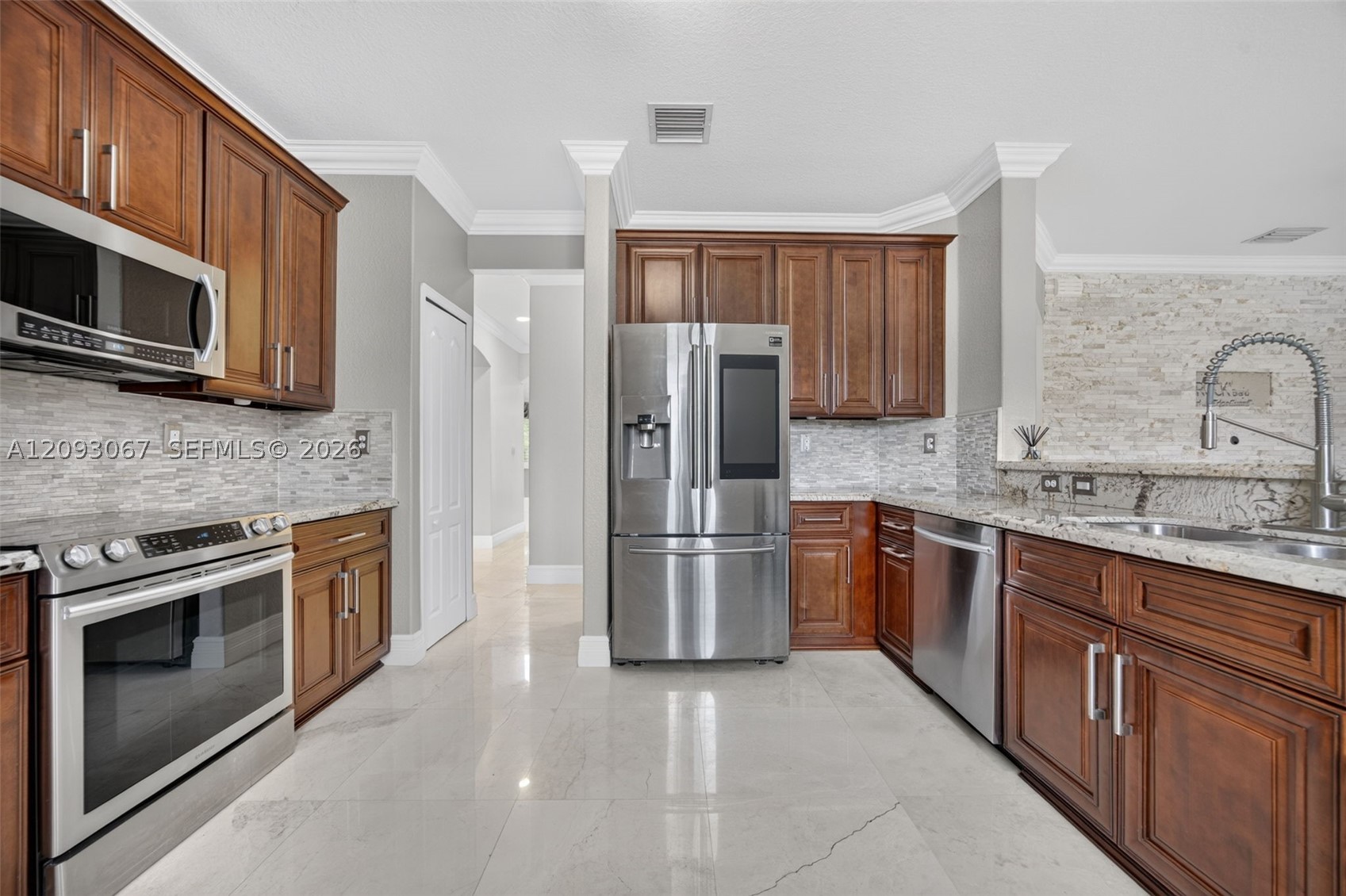 21043 SW 92nd Pl, Cutler Bay FL 33189