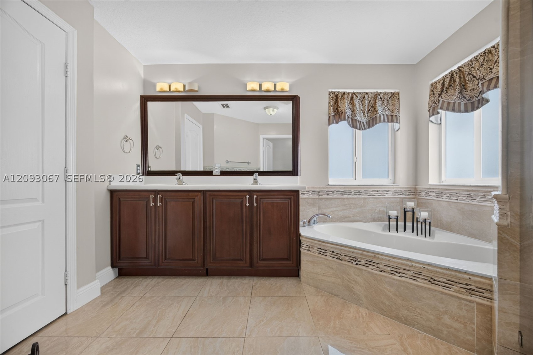 21043 SW 92nd Pl, Cutler Bay FL 33189