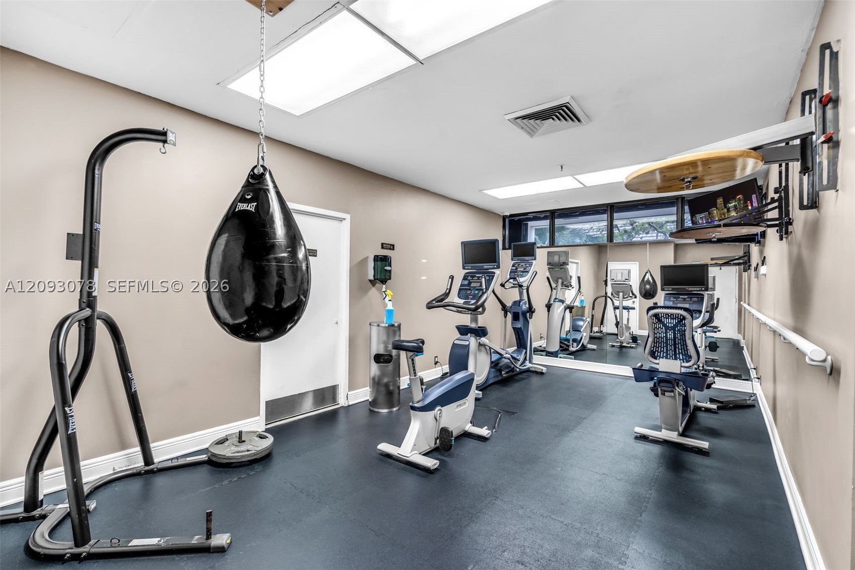 520 Brickell Key Dr #A700, Miami FL 33131