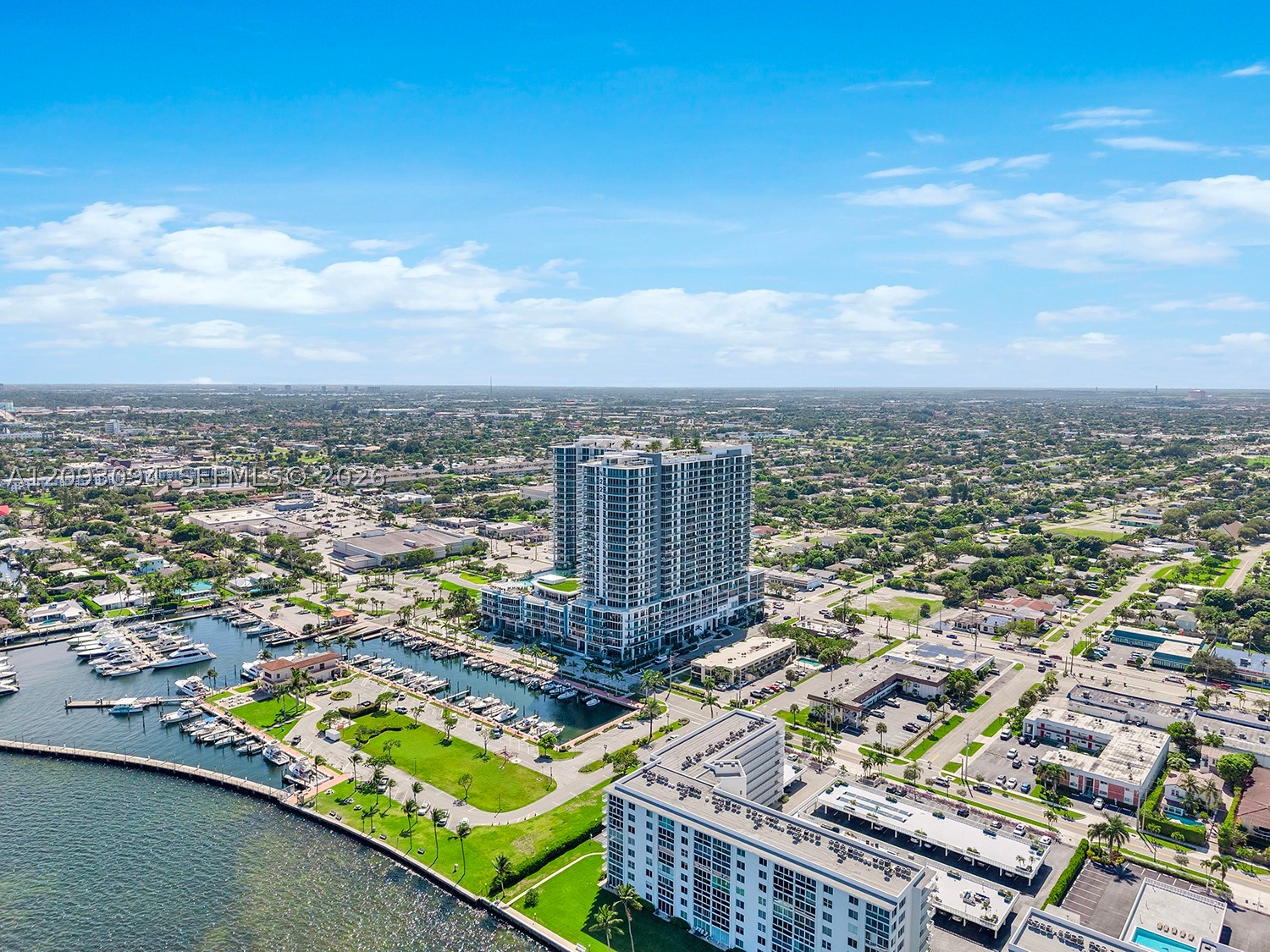 220 Lake Shore Dr #1512, West Palm Beach FL 33403