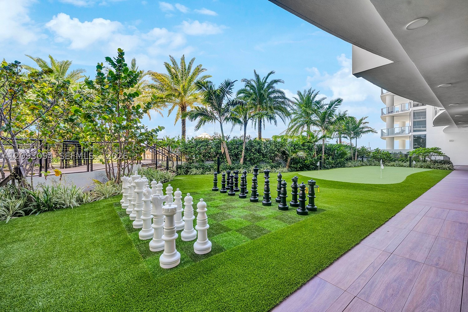 220 Lake Shore Dr #1512, West Palm Beach FL 33403