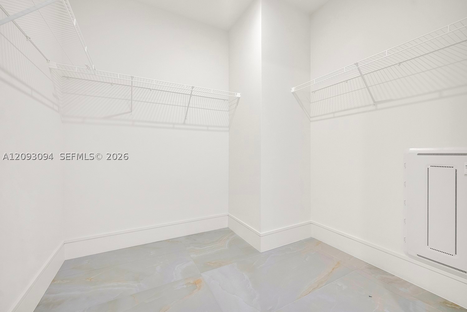 220 Lake Shore Dr #1512, West Palm Beach FL 33403