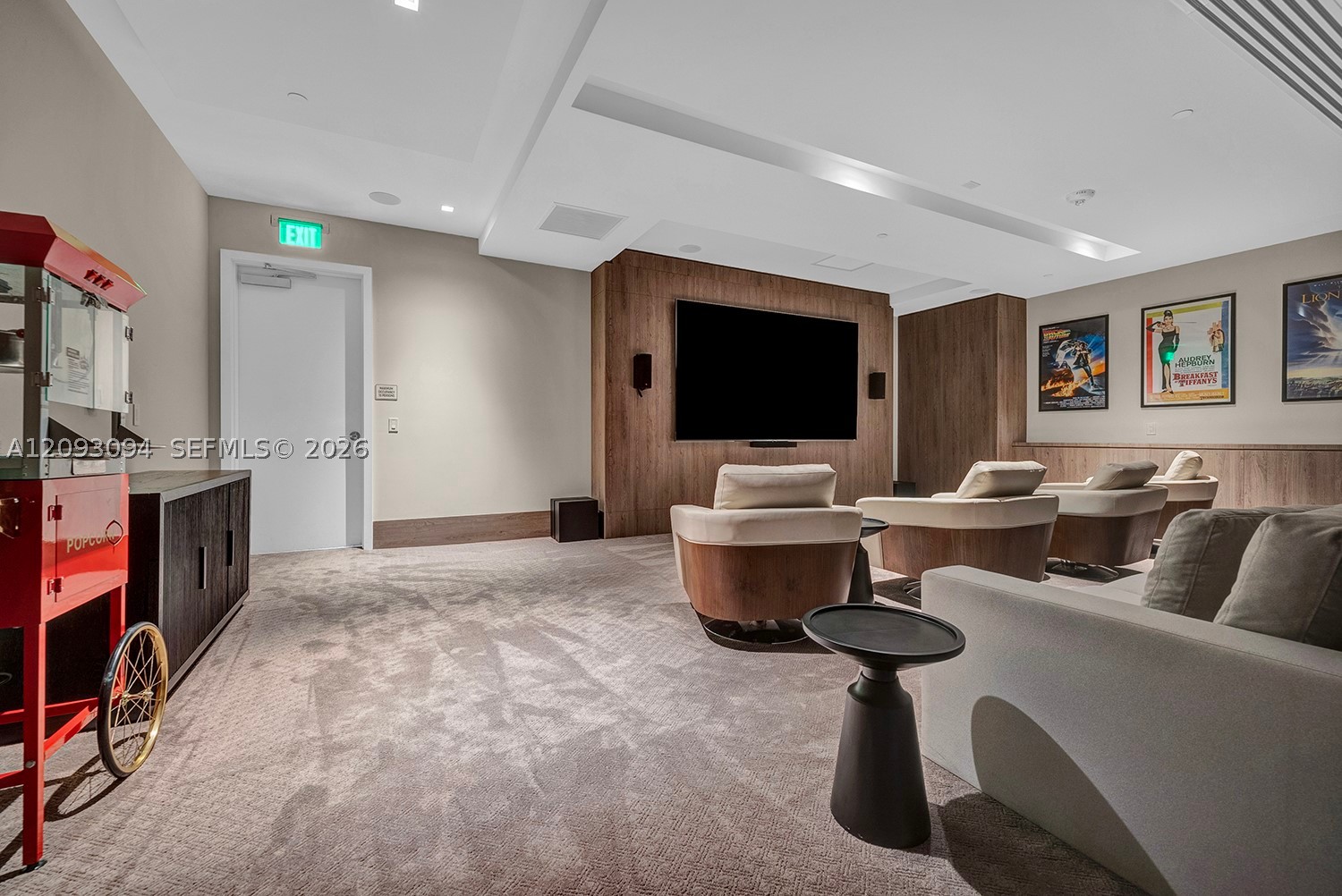 220 Lake Shore Dr #1512, West Palm Beach FL 33403