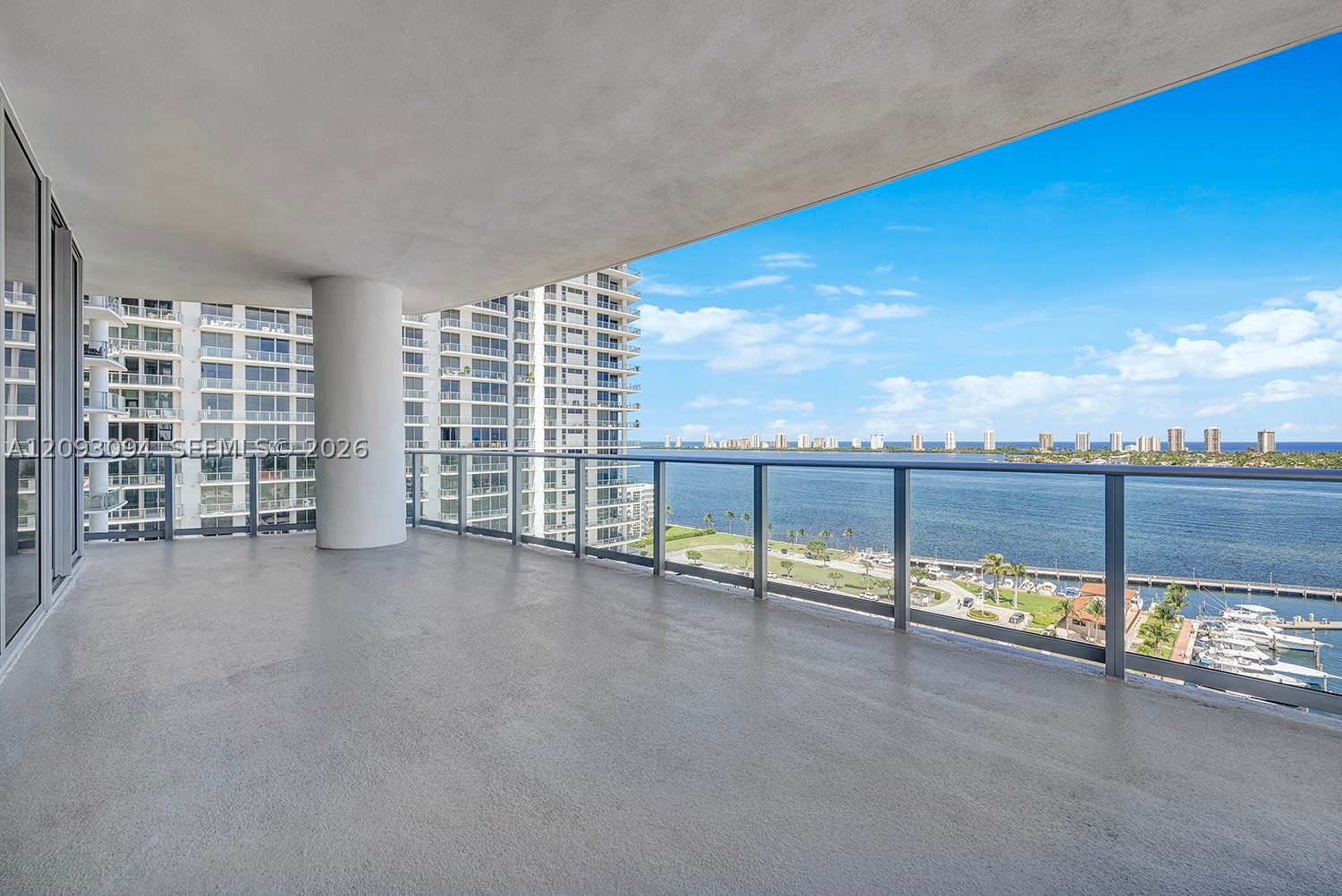 220 Lake Shore Dr #1512, West Palm Beach FL 33403