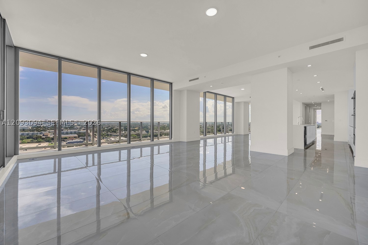 220 Lake Shore Dr #1512, West Palm Beach FL 33403