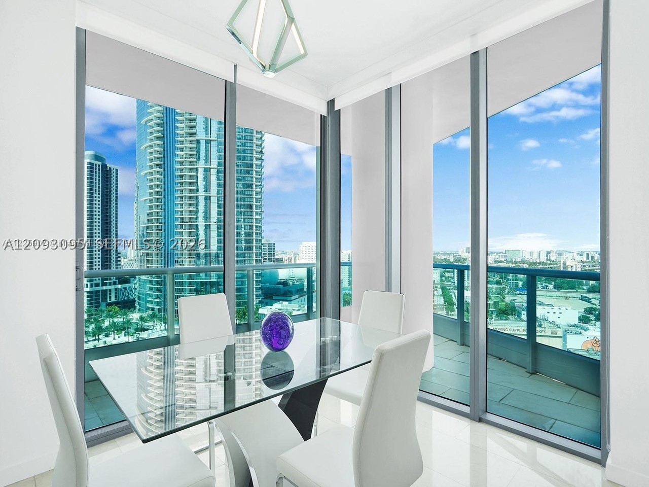 900 Biscayne Blvd #2412, Miami FL 33132