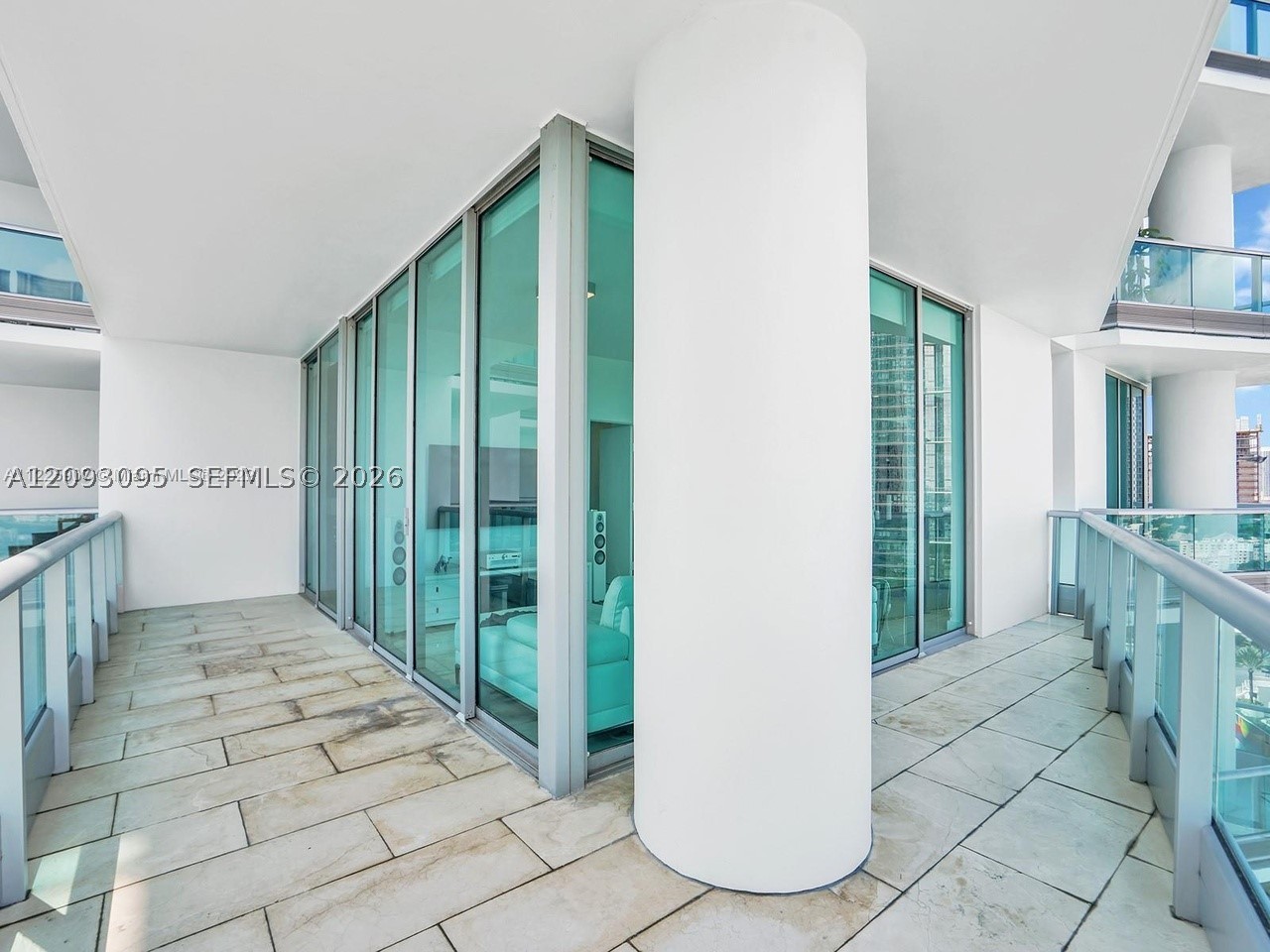 900 Biscayne Blvd #2412, Miami FL 33132