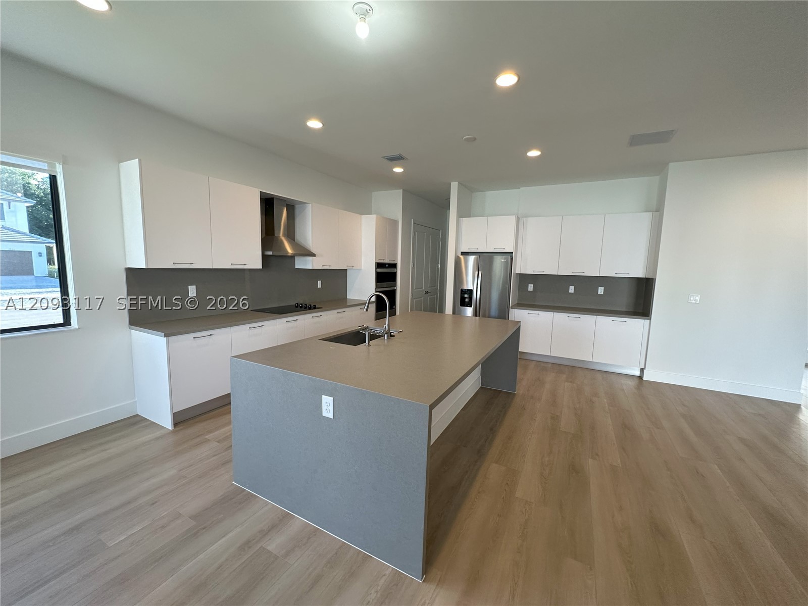 5796 SW 104th Ter, Cooper City FL 33328