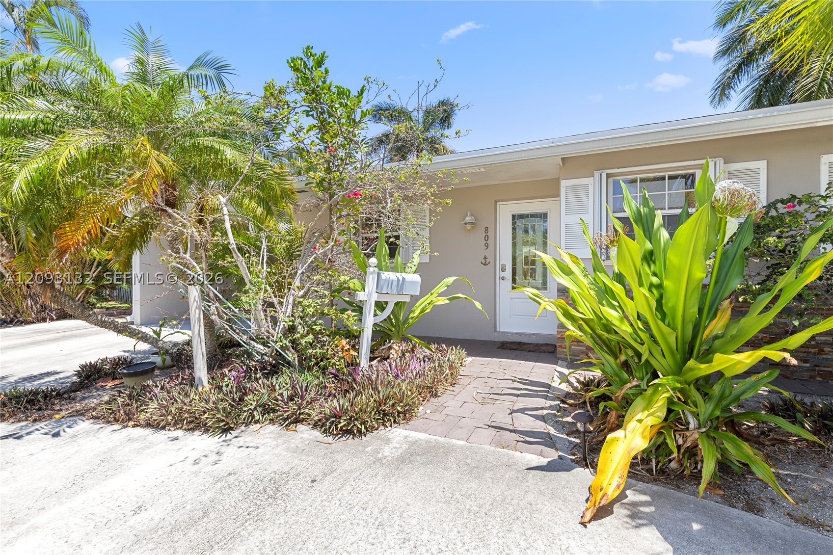 809 SE 14th Dr, Deerfield Beach FL 33441