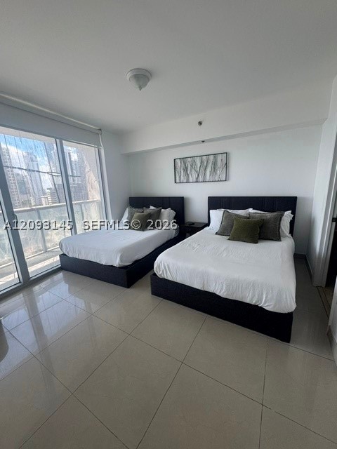 485 Brickell Ave #1809, Miami FL 33131