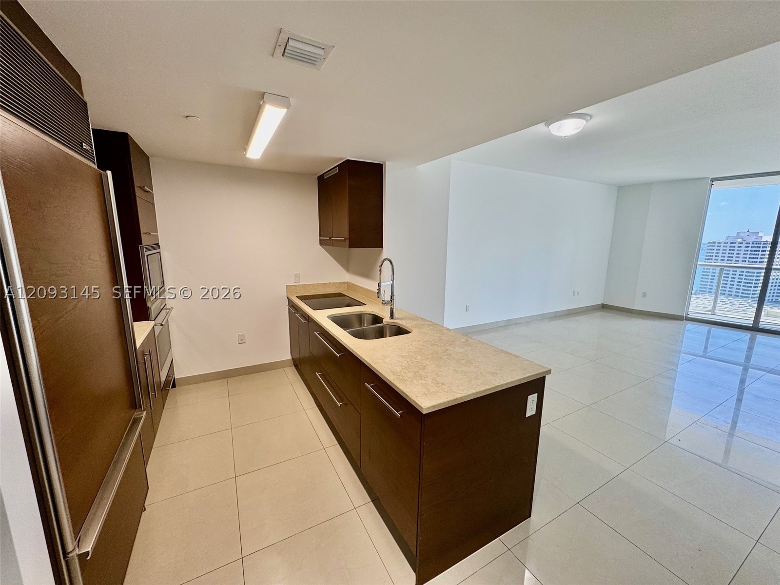 485 Brickell Ave #1809, Miami FL 33131