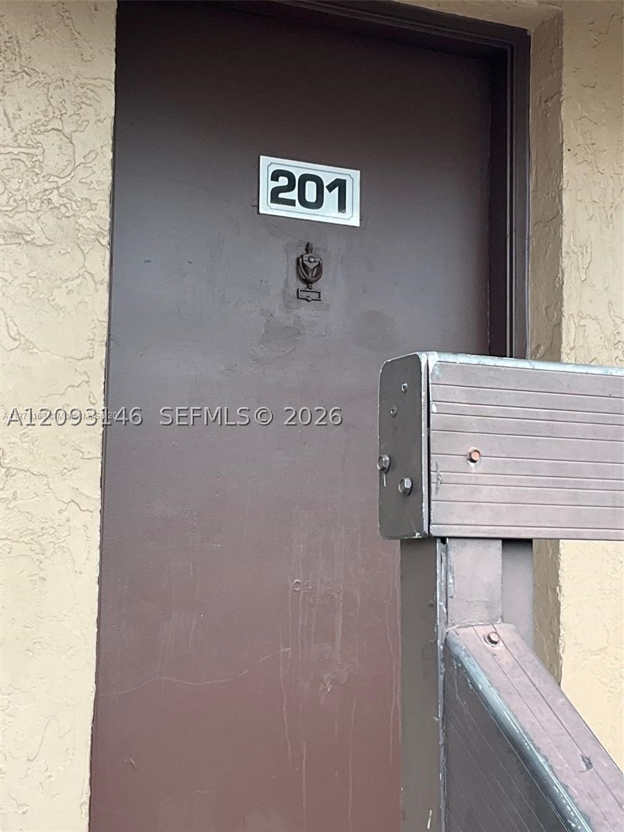14847 SW 104th St #10-201, Miami FL 33196