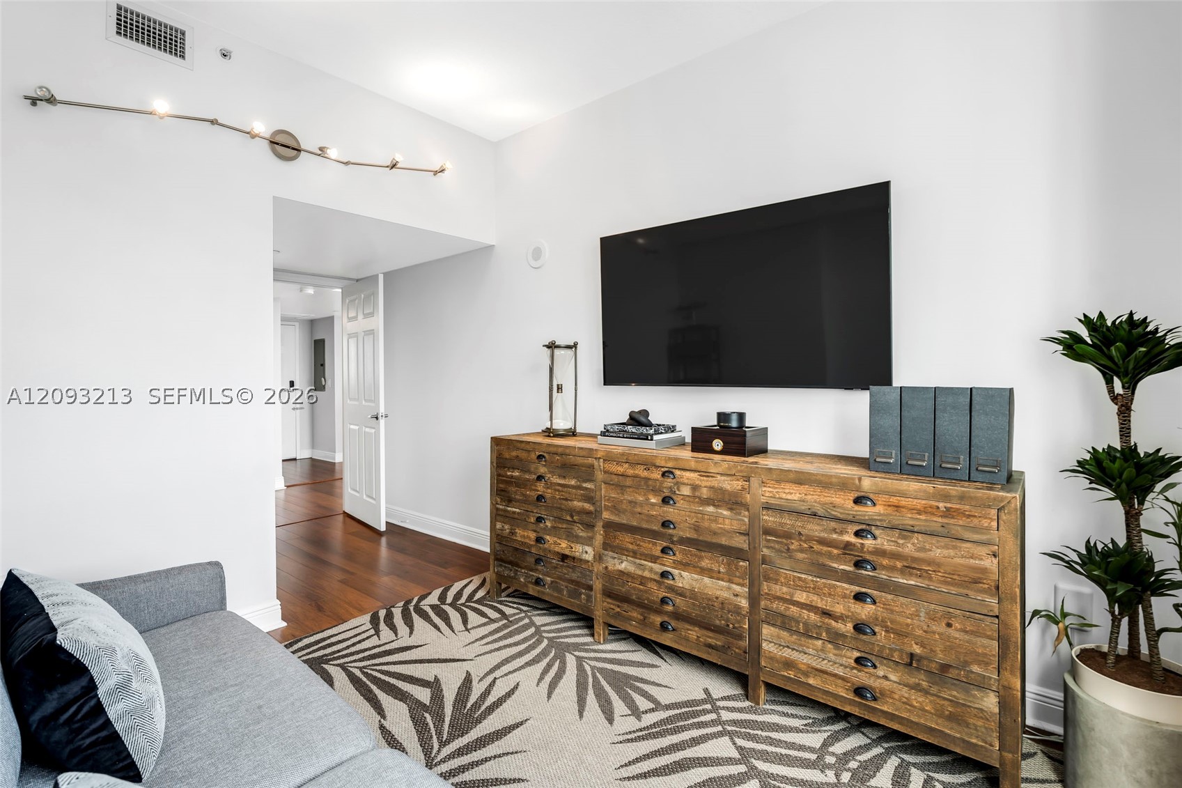 3000 Coral Way #1610, Miami FL 33145