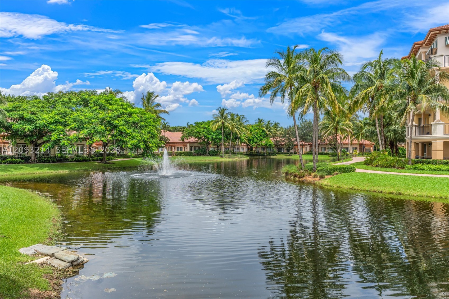16101 Emerald Estates Dr #448, Weston FL 33331