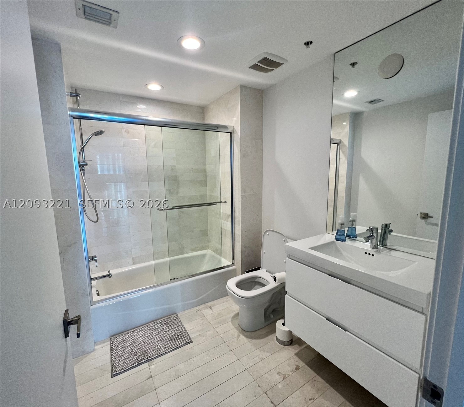 17301 Biscayne Blvd #1707, North Miami Beach FL 33160