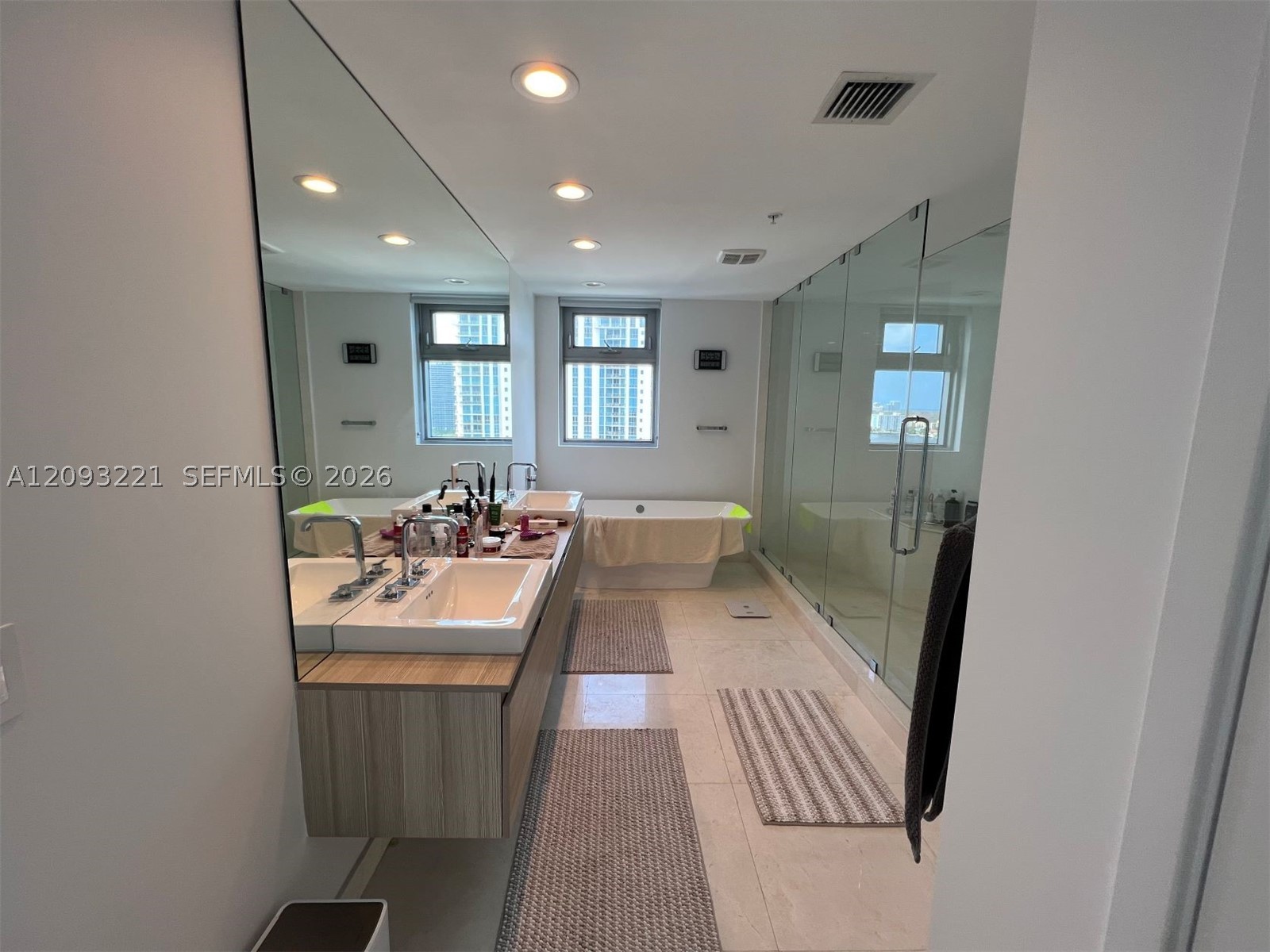 17301 Biscayne Blvd #1707, North Miami Beach FL 33160