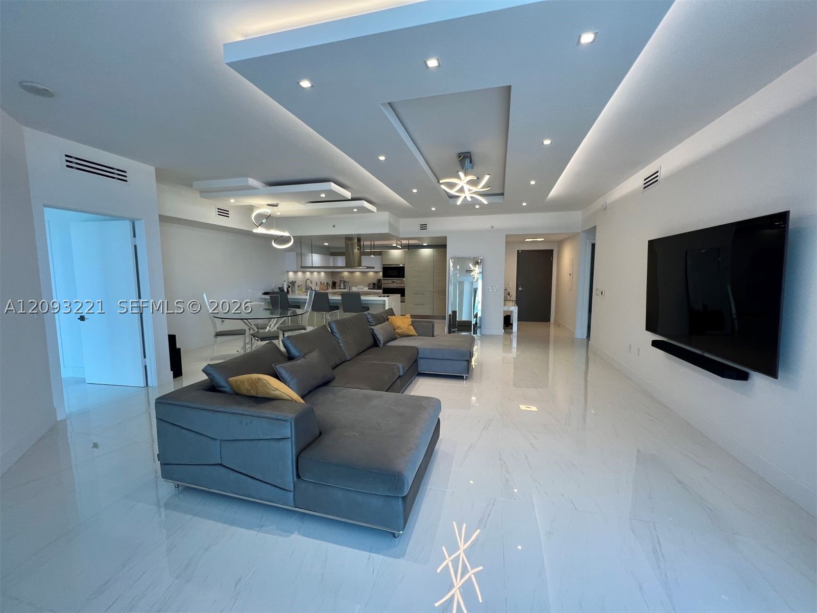 17301 Biscayne Blvd #1707, North Miami Beach FL 33160