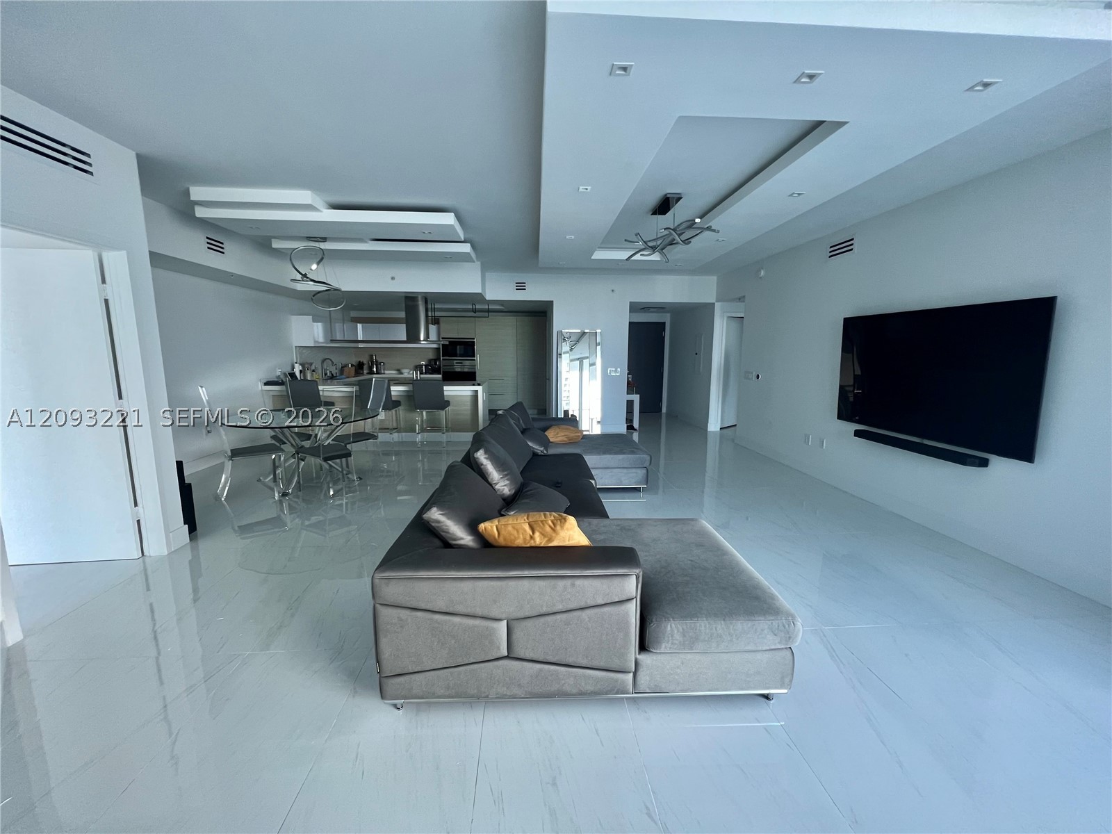 17301 Biscayne Blvd #1707, North Miami Beach FL 33160