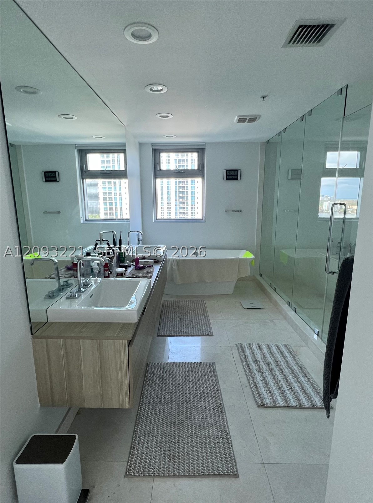 17301 Biscayne Blvd #1707, North Miami Beach FL 33160