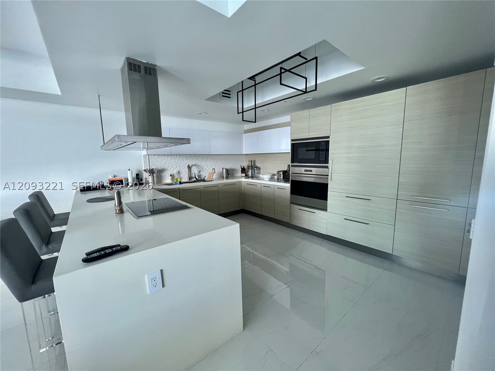 17301 Biscayne Blvd #1707, North Miami Beach FL 33160