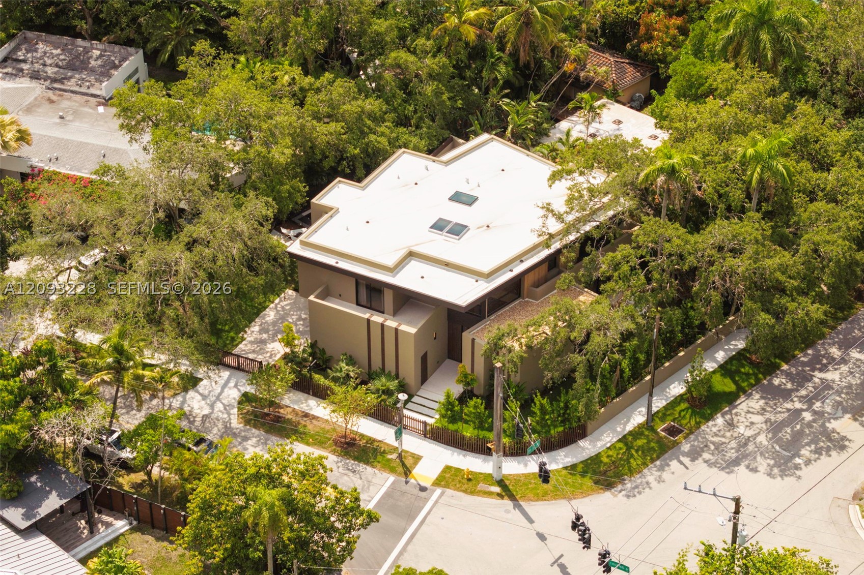 1698 Tigertail Ave, Miami FL 33133