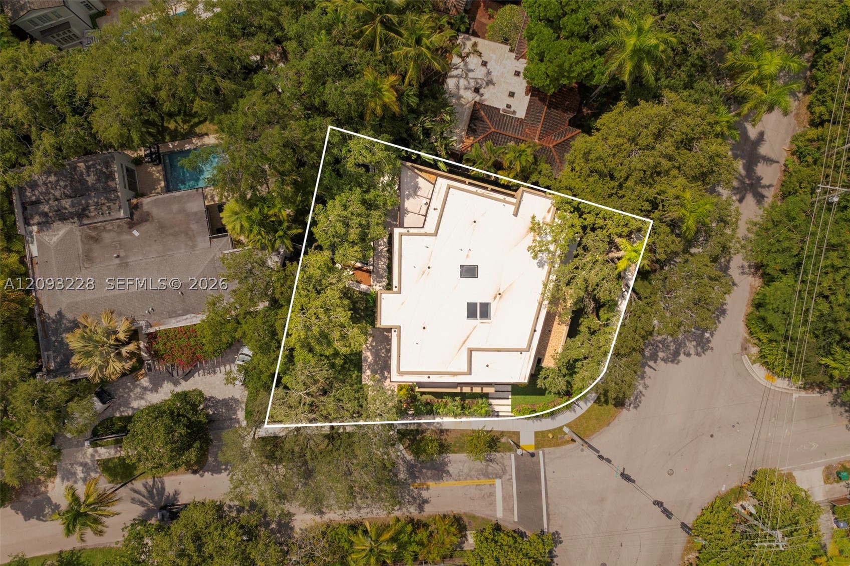 1698 Tigertail Ave, Miami FL 33133