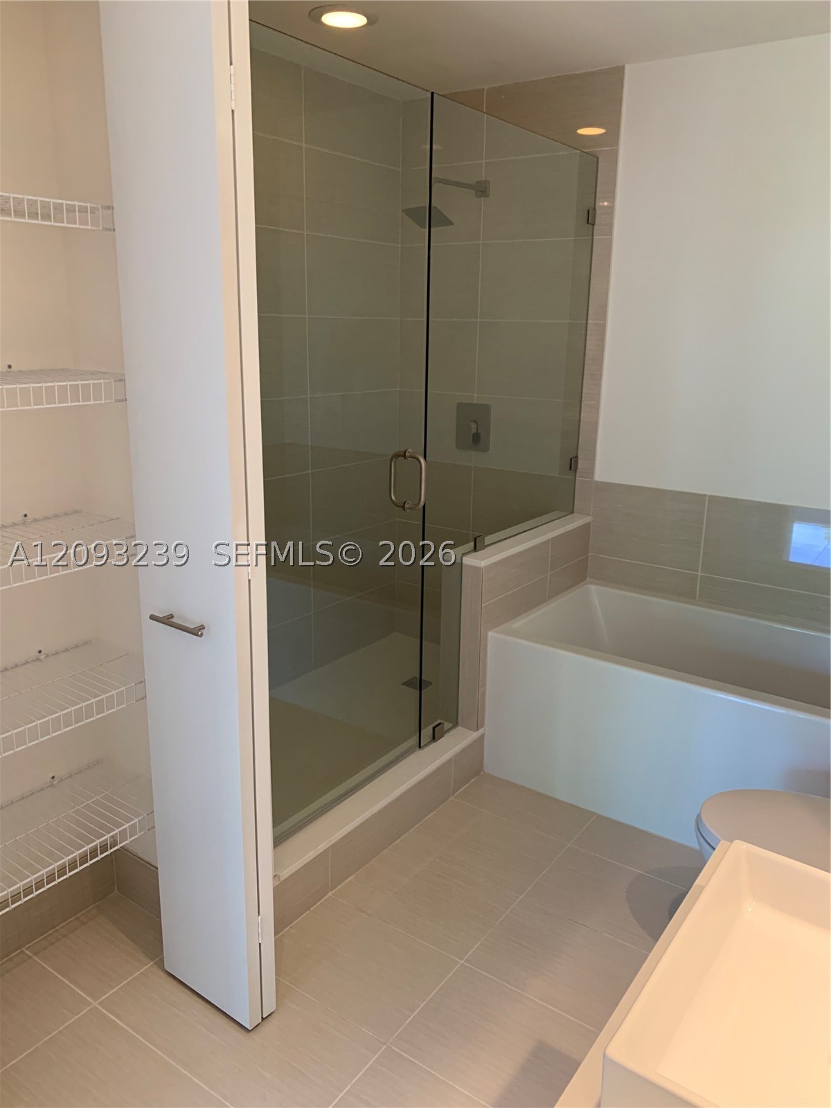 201 SW 17th Rd #309, Miami FL 33129