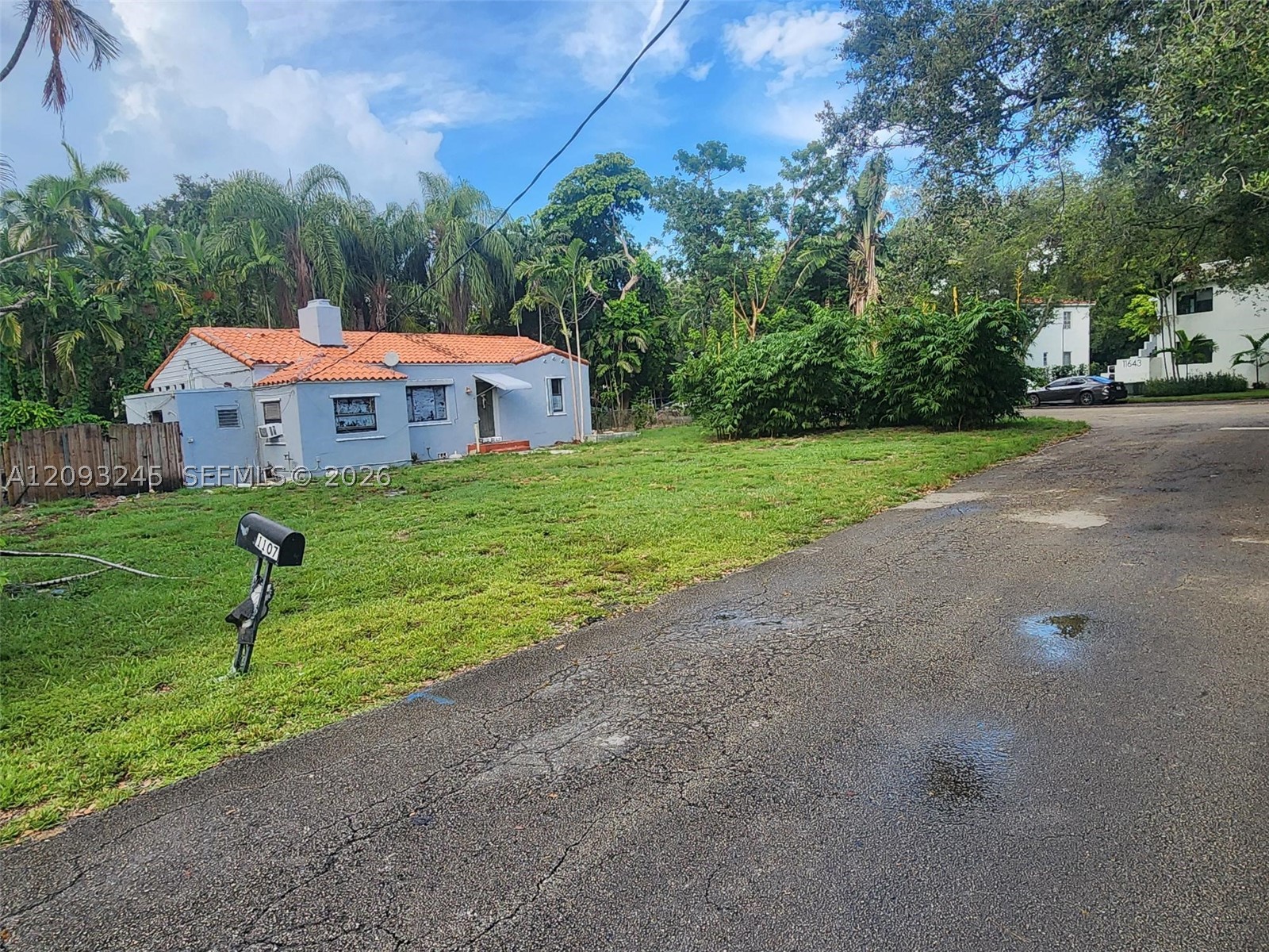 1107 NE 117th St, Biscayne Park FL 33161