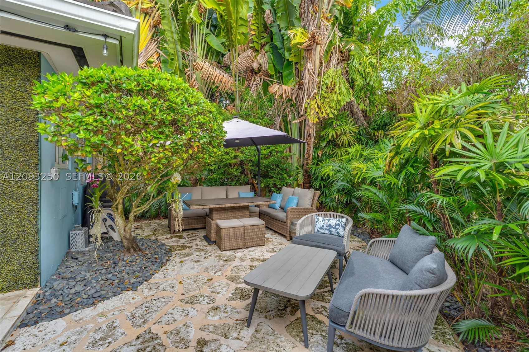 700 Vilabella Ave, Coral Gables FL 33146