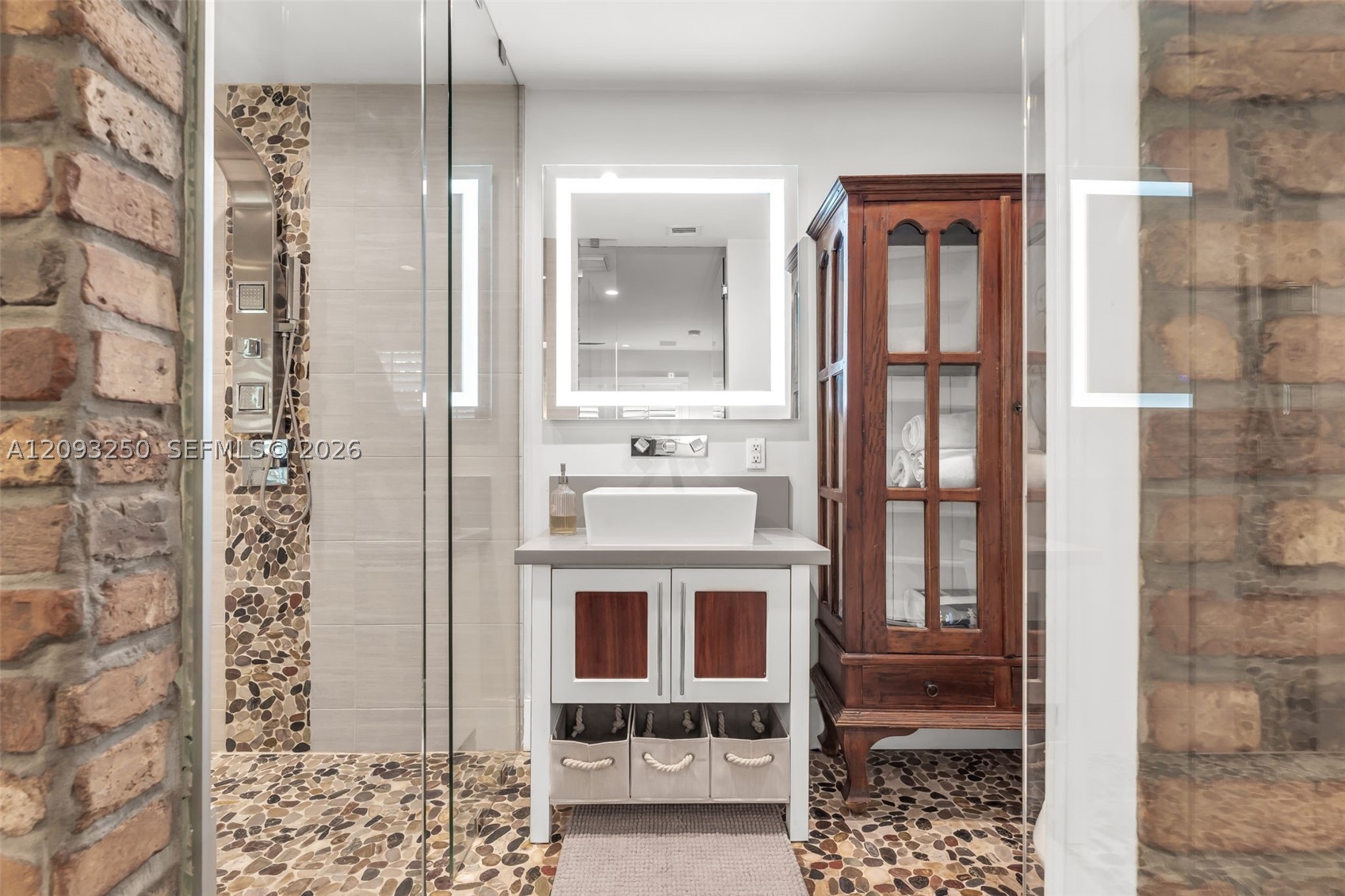 700 Vilabella Ave, Coral Gables FL 33146