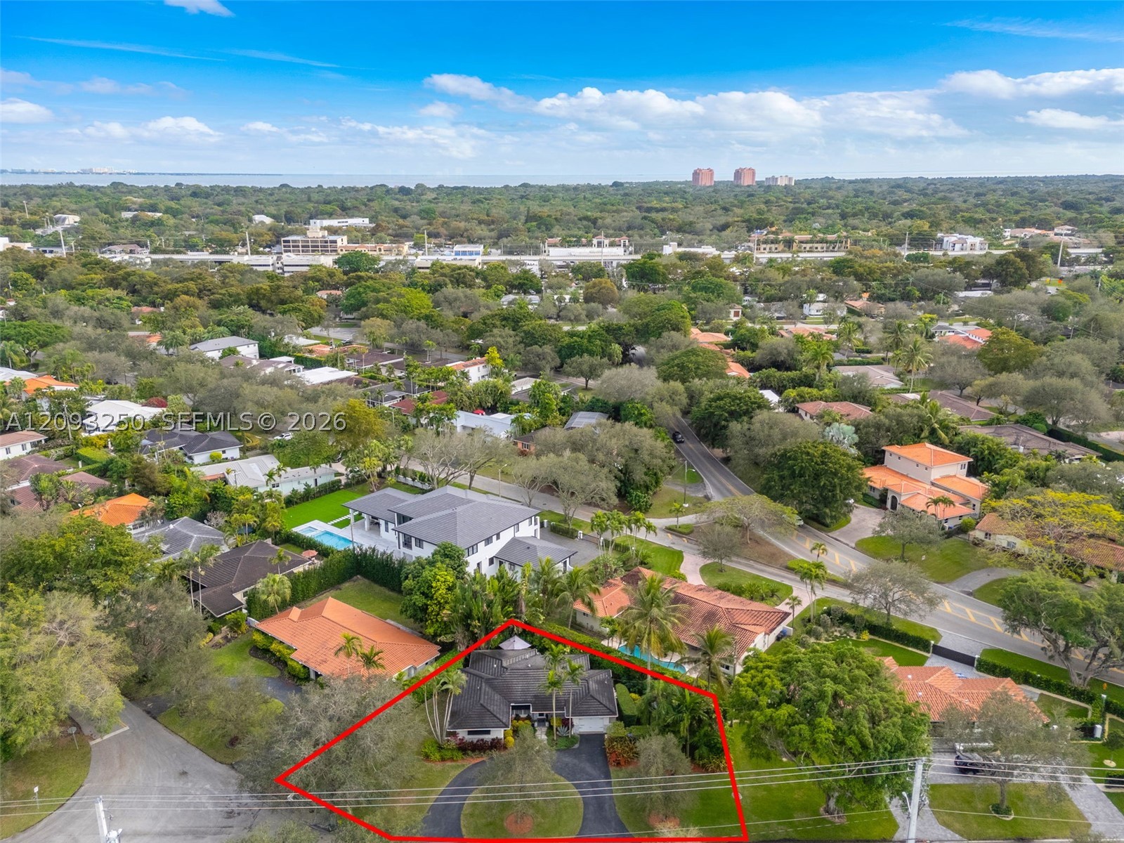 700 Vilabella Ave, Coral Gables FL 33146