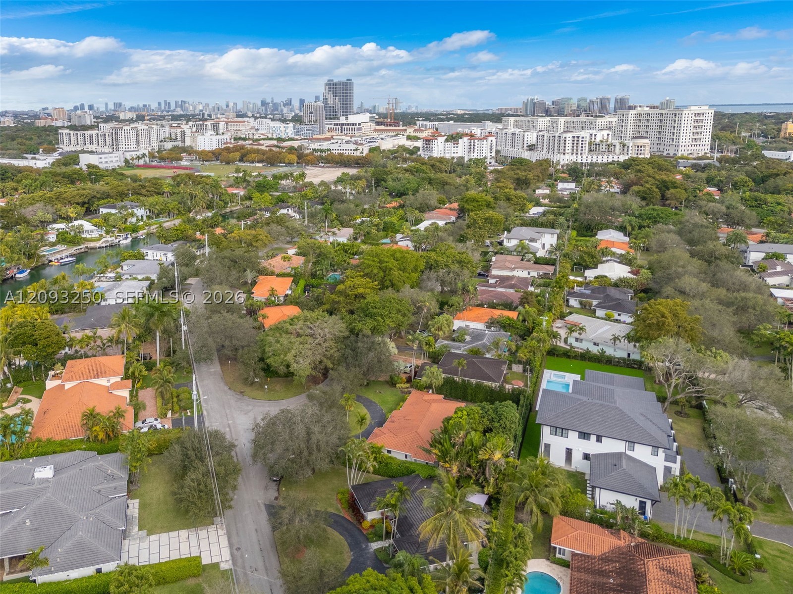 700 Vilabella Ave, Coral Gables FL 33146