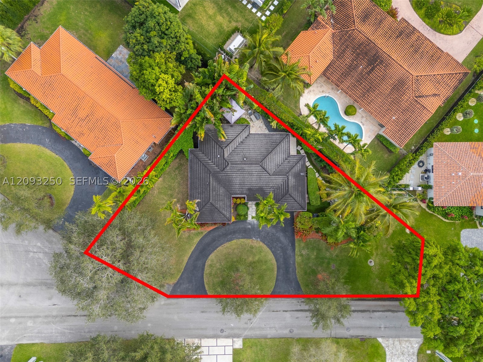 700 Vilabella Ave, Coral Gables FL 33146