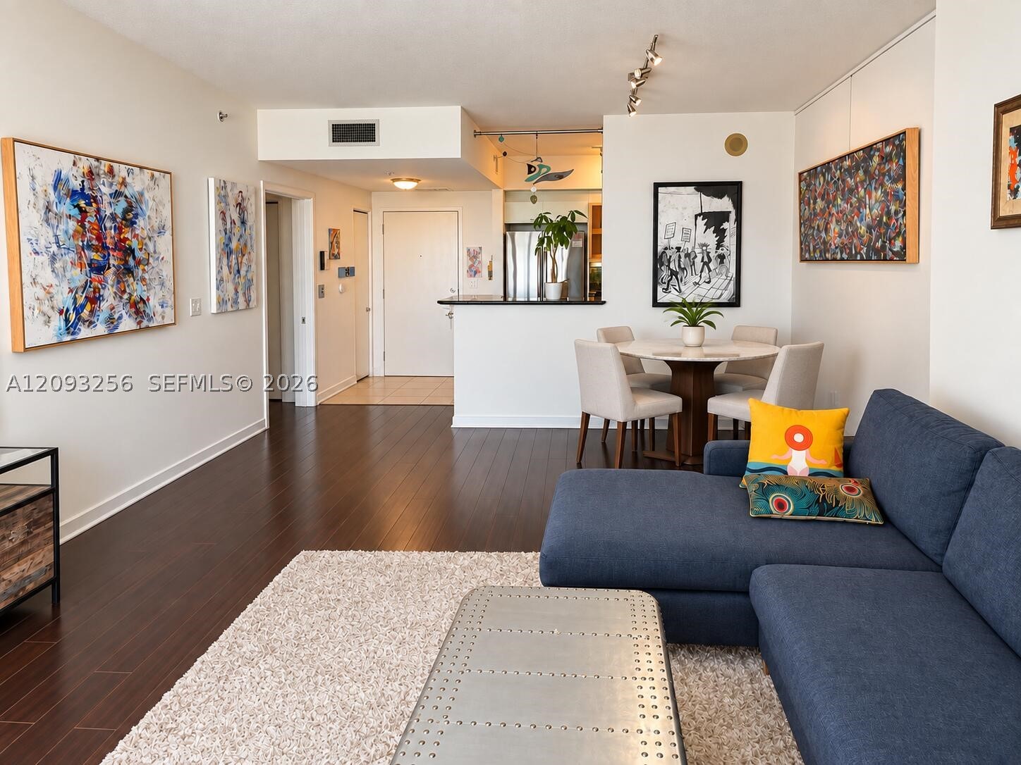 325 S Biscayne Blvd #1424, Miami FL 33131