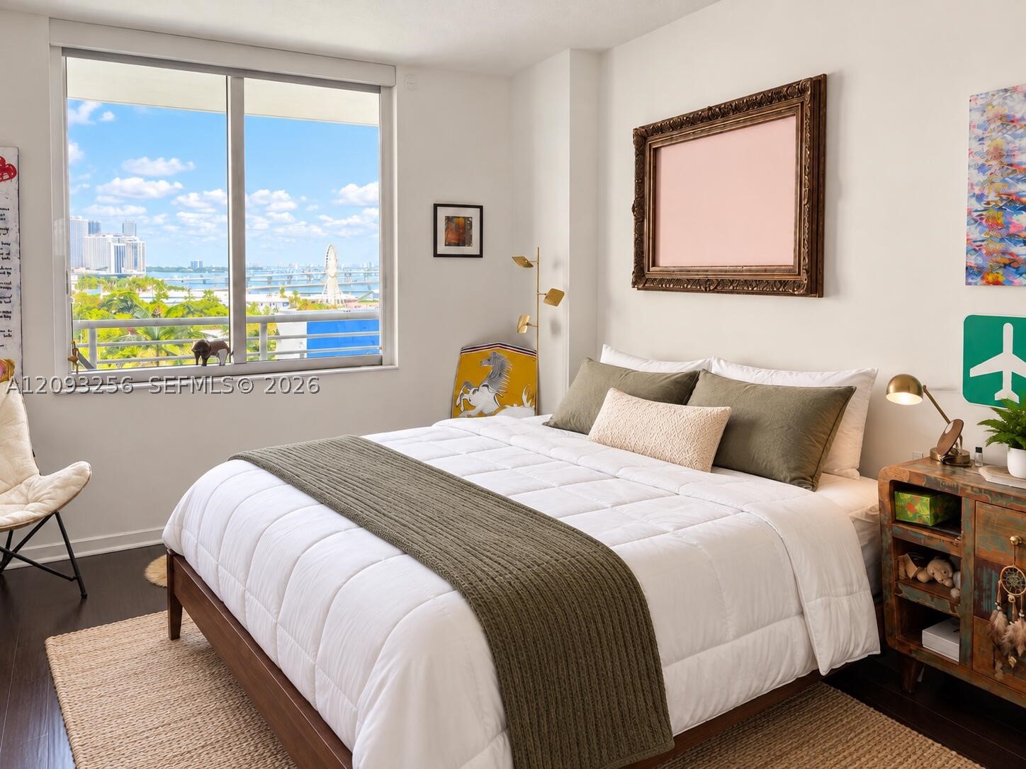 325 S Biscayne Blvd #1424, Miami FL 33131