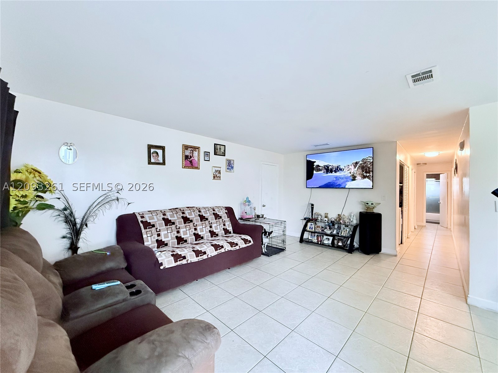 1284 W 44th Pl #1, Hialeah FL 33012
