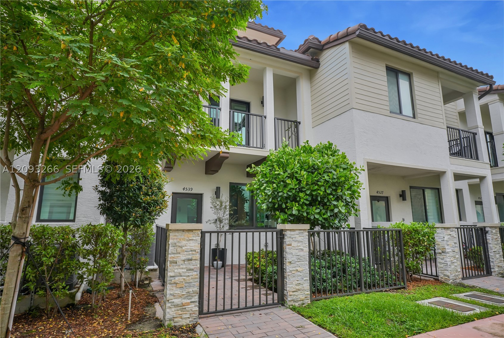 4539 NW 83rd Pkwy, Doral FL 33166