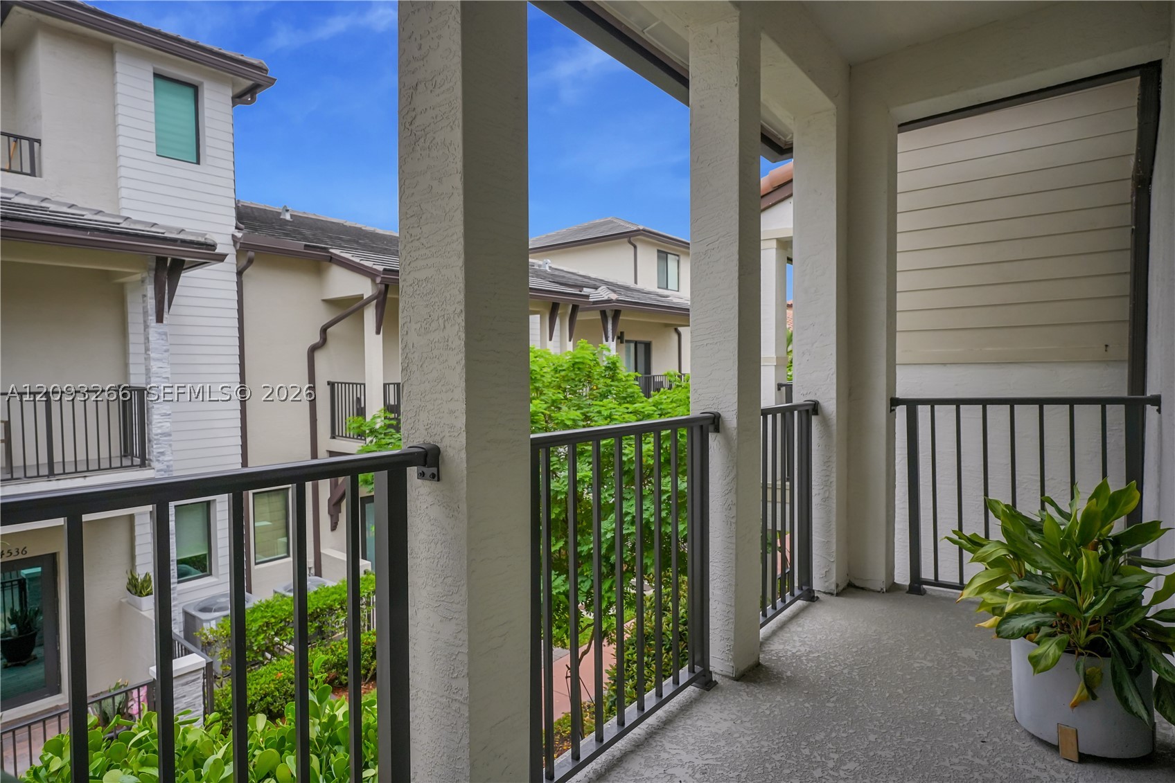 4539 NW 83rd Pkwy, Doral FL 33166