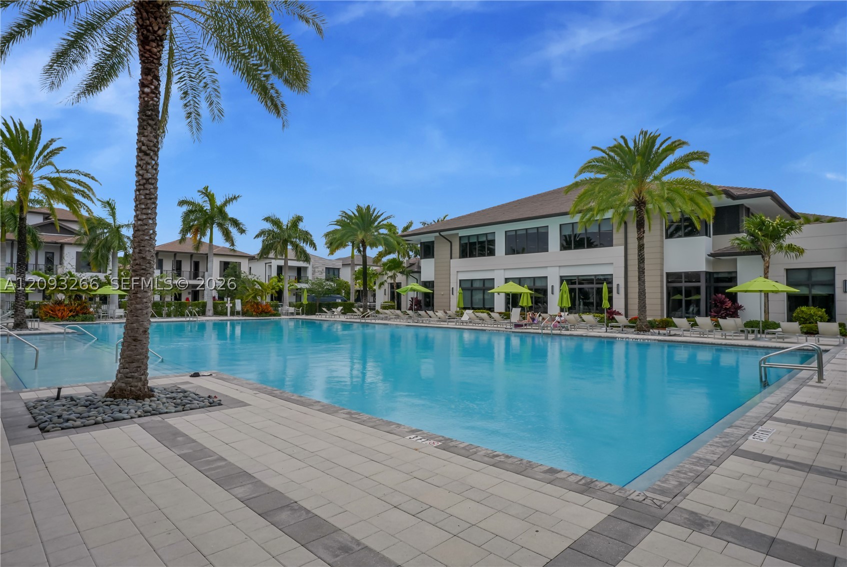 4539 NW 83rd Pkwy, Doral FL 33166