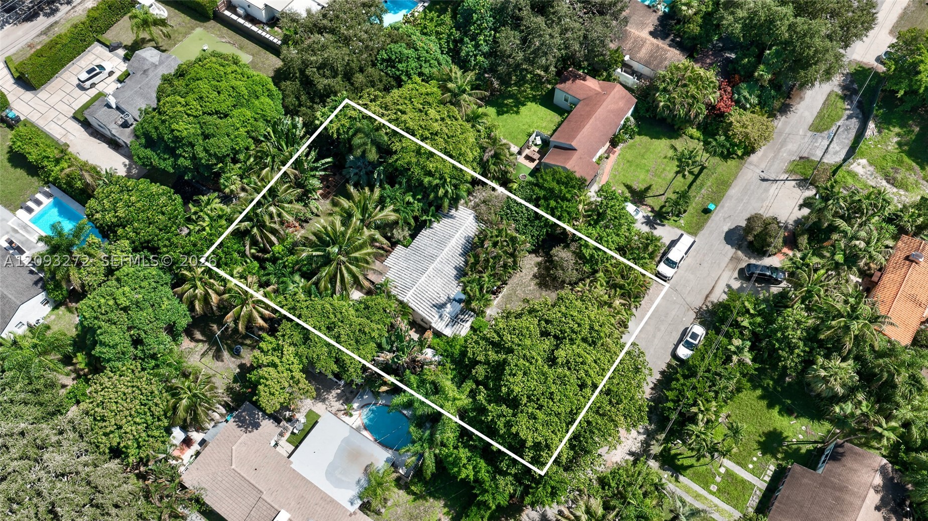 1103 NE 118th St, Biscayne Park FL 33161
