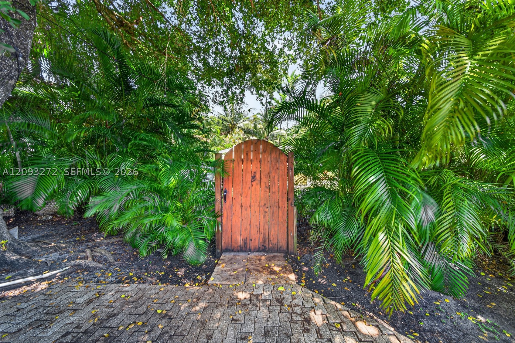 1103 NE 118th St, Biscayne Park FL 33161