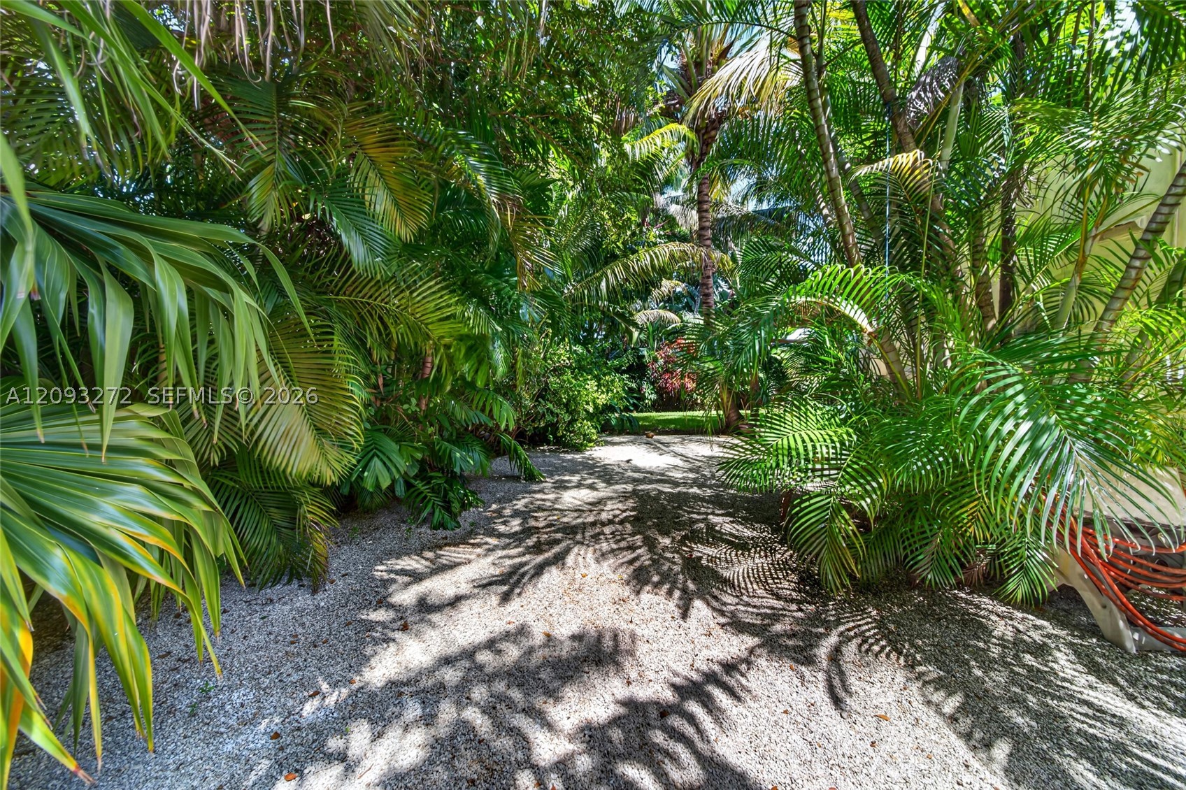 1103 NE 118th St, Biscayne Park FL 33161