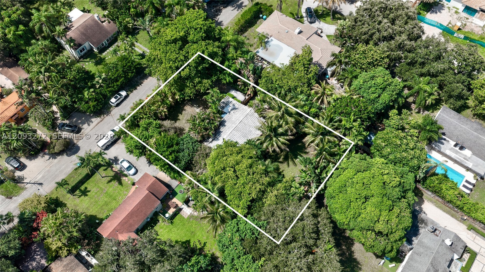 1103 NE 118th St, Biscayne Park FL 33161