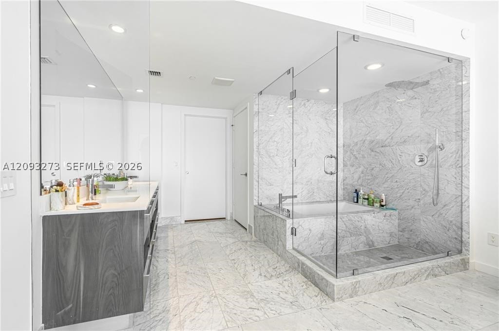 3131 NE 7th Ave #1901, Miami FL 33137